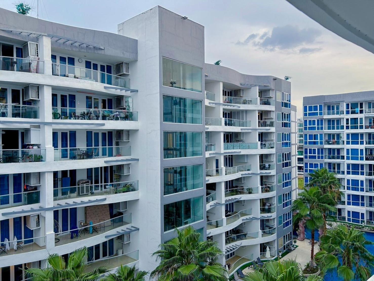 Grand Avenue Residence Condominium Pattaya Exterior photo