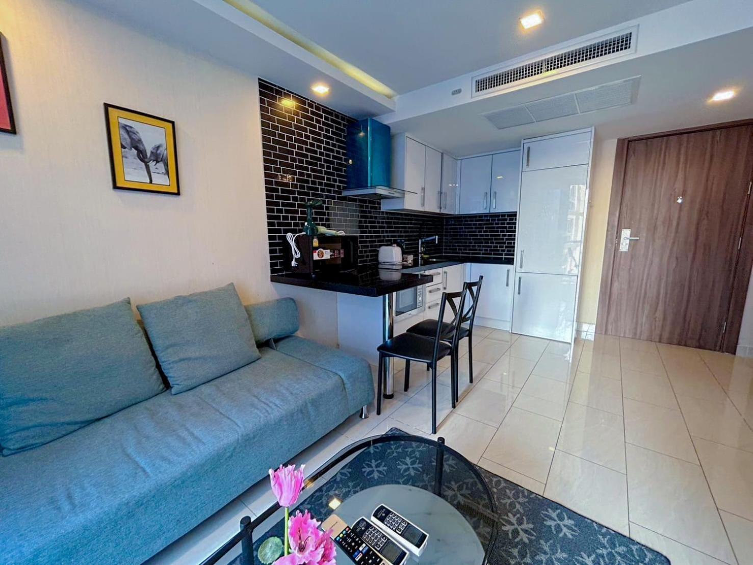 Grand Avenue Residence Condominium Pattaya Exterior photo